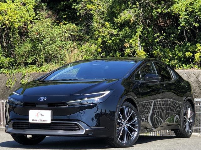 Toyota PRIUS 2024 — фото автомобиля 1