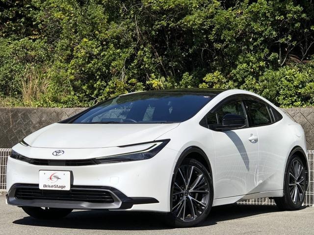 Toyota PRIUS 2023 — фото автомобиля