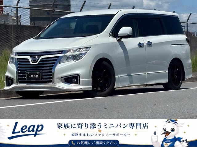Nissan ELGRAND 2014 — фото автомобиля