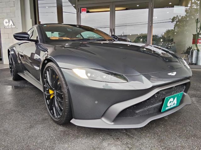 Aston Martin VANTAGE 2022 — фото автомобиля