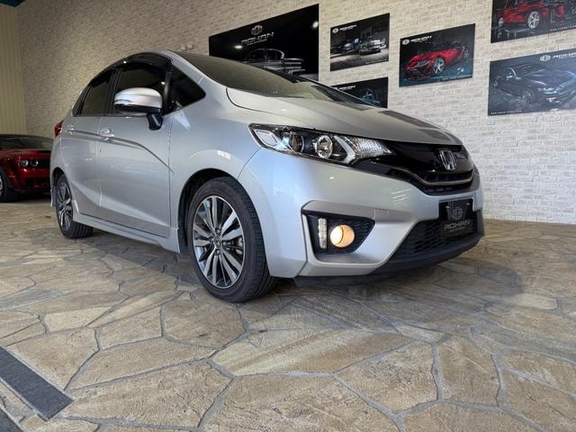 Honda FIT 2013 — фото автомобиля 1