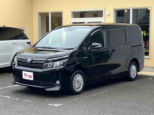 Toyota VOXY 2017 — фото автомобиля 1