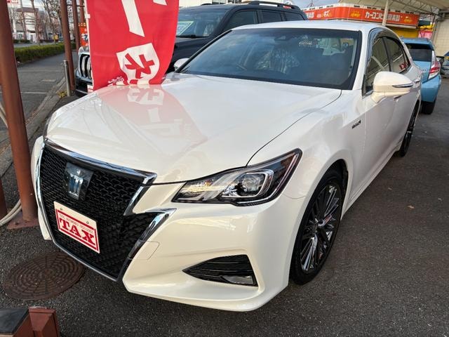 Toyota CROWN HYBRID 2018 — фото автомобиля