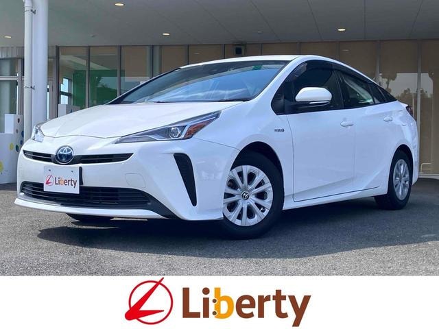 Toyota PRIUS 2019 — фото автомобиля 1