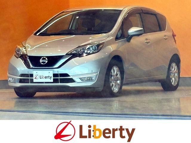 Nissan NOTE 2018 — фото автомобиля 1