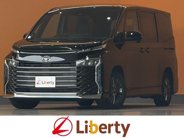 Toyota VOXY 2023 — фото автомобиля 1