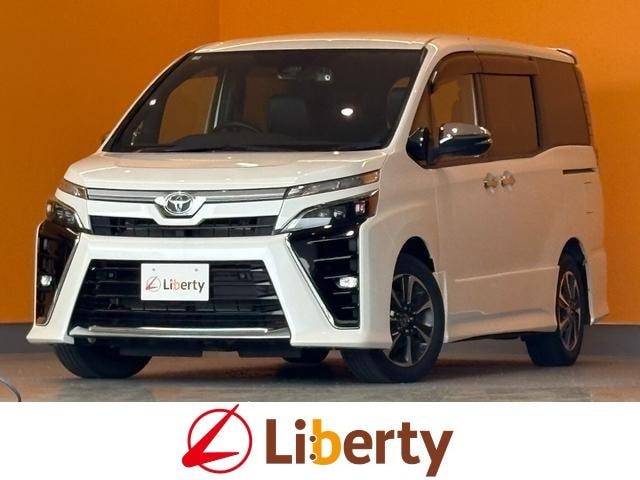 Toyota VOXY 2021 — фото автомобиля