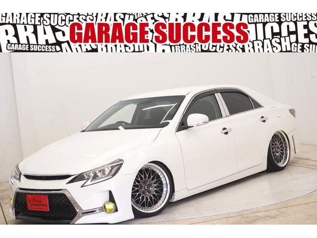 Toyota MARK X 2010 — фото автомобиля 1