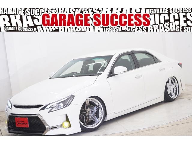 Toyota MARK X 2011 — фото автомобиля 1