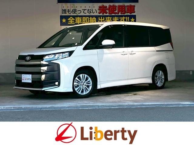 Toyota NOAH 2023 — фото автомобиля 1
