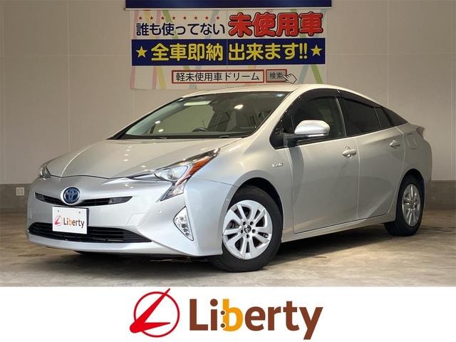 Toyota PRIUS 2017 — фото автомобиля 1
