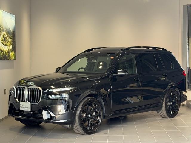 Bmw X7 2025 — фото автомобиля
