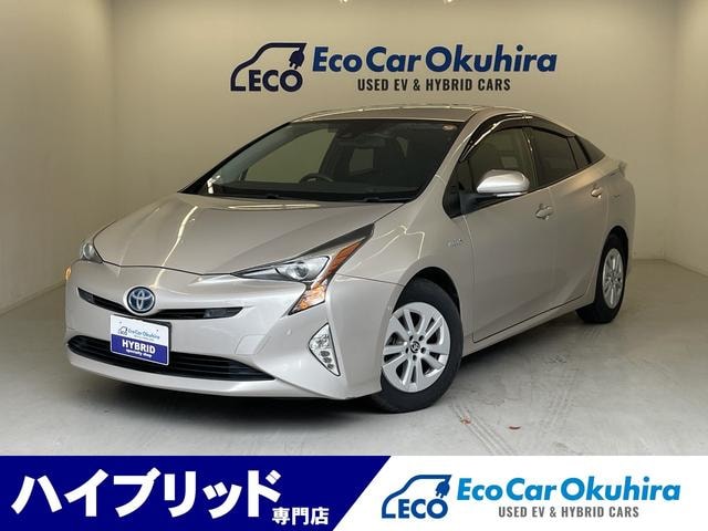Toyota PRIUS 2017 — фото автомобиля 1