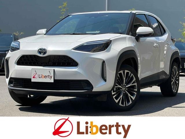 Toyota YARIS CROSS 2023 — фото автомобиля