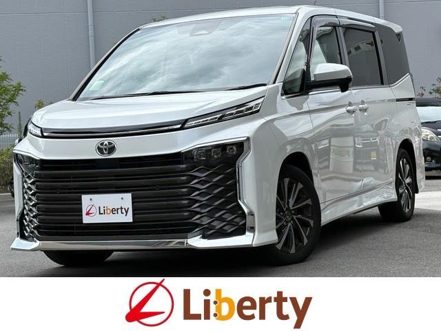 Toyota VOXY 2023 — фото автомобиля 1
