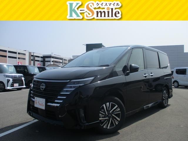Nissan SERENA 2025 — фото автомобиля