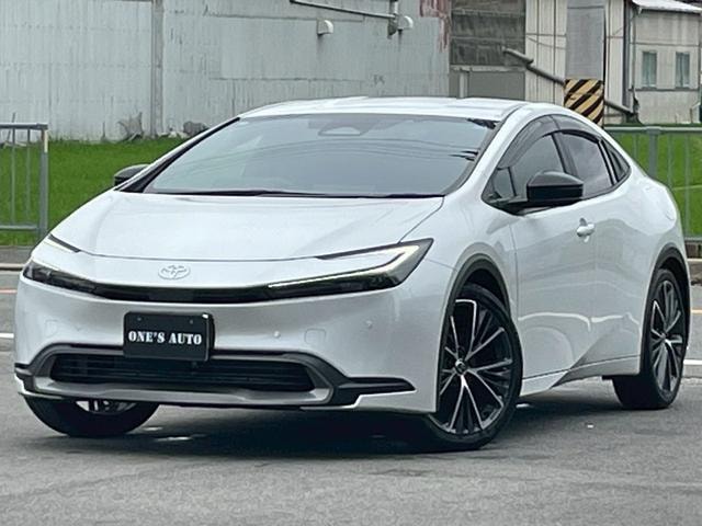 Toyota PRIUS 2024 — фото автомобиля 1