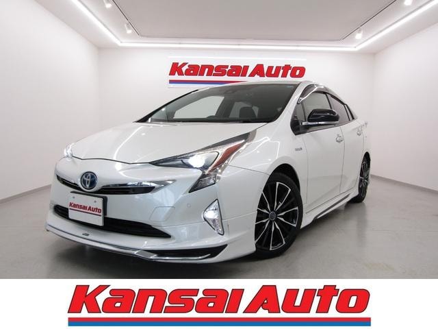 Toyota PRIUS 2017 — фото автомобиля 1