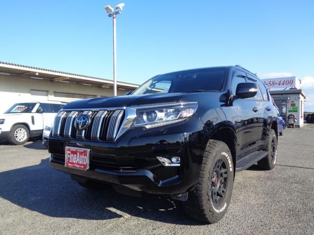 Toyota LAND CRUISER PRADO 2023 — фото автомобиля 1