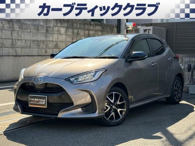 Toyota YARIS 2023 — фото автомобиля