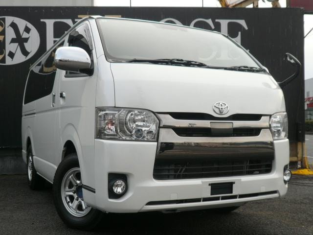 Toyota HIACE VAN 2018 — фото автомобиля 1