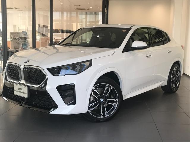 Bmw X2 2025 — фото автомобиля 1