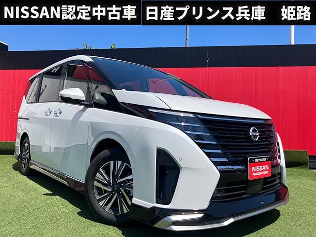 Nissan SERENA 2025 — фото автомобиля 1