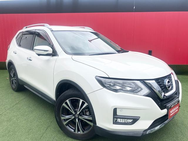 Nissan X-TRAIL 2017 — фото автомобиля