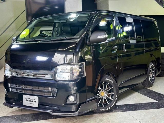 Toyota HIACE VAN 2010 — фото автомобиля 1