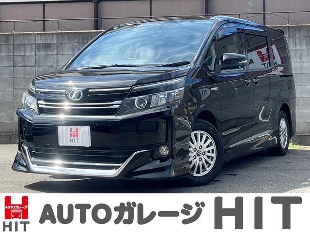 Toyota VOXY 2014 — фото автомобиля 1