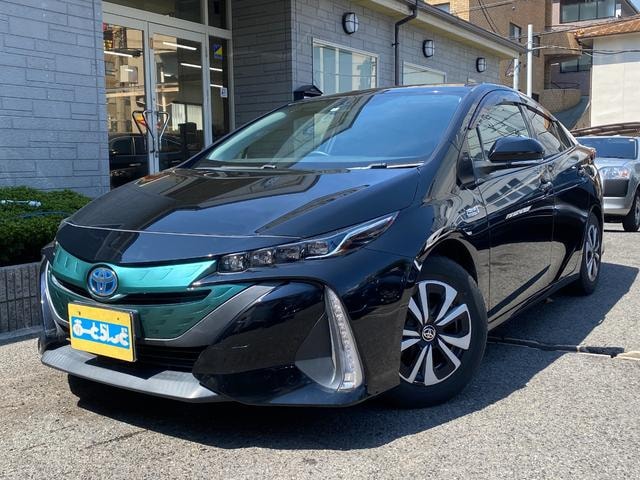 Toyota PRIUS PHV 2018 — фото автомобиля 1