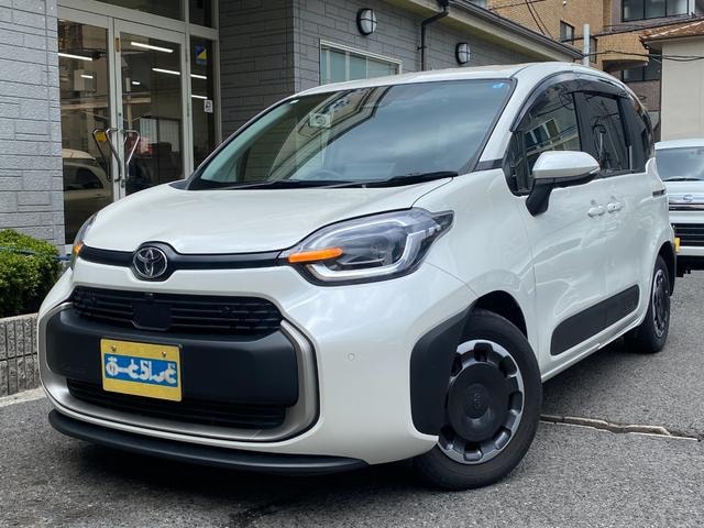 Toyota SIENTA 2023 — фото автомобиля 1