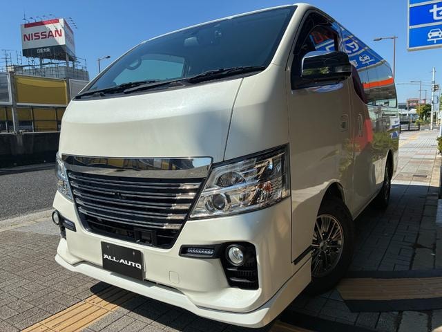 Nissan NV350CARAVAN VAN 2019 — фото автомобиля 1