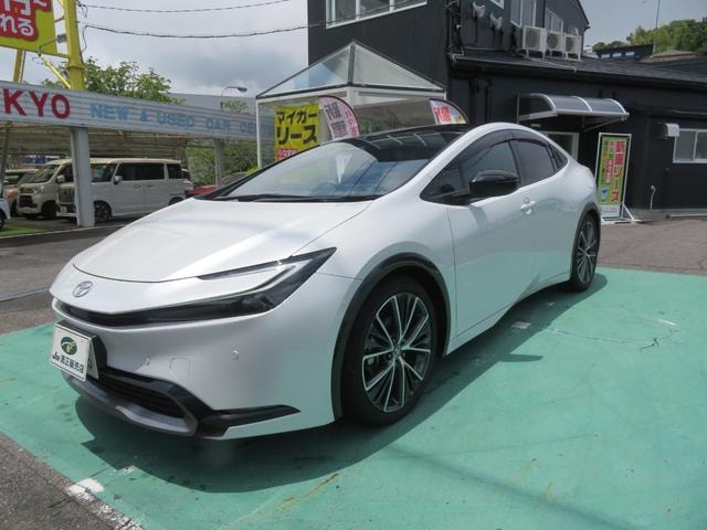 Toyota PRIUS 2023 — фото автомобиля 1