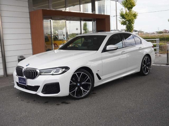 Bmw 5 SERIES 2021 — фото автомобиля 1