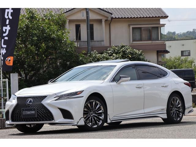 Lexus LS 2017 — фото автомобиля 1