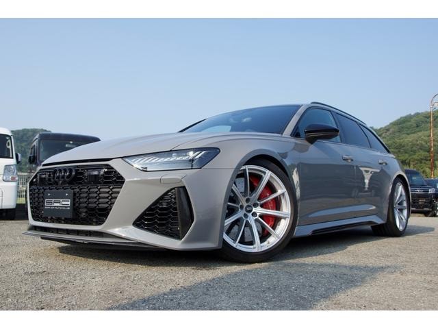 Audi RS6 AVANT 2021 — фото автомобиля