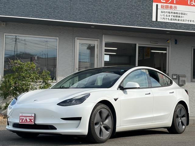 Tesla MODEL 3 2022 — фото автомобиля 1