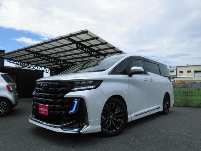 Toyota VELLFIRE HYBRID 2023 — фото автомобиля