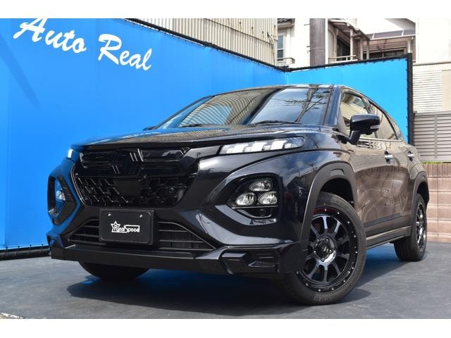 Suzuki FRONX 2026 — фото автомобиля 1