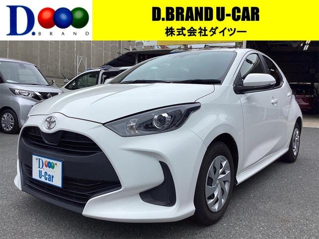 Toyota YARIS 2022 — фото автомобиля