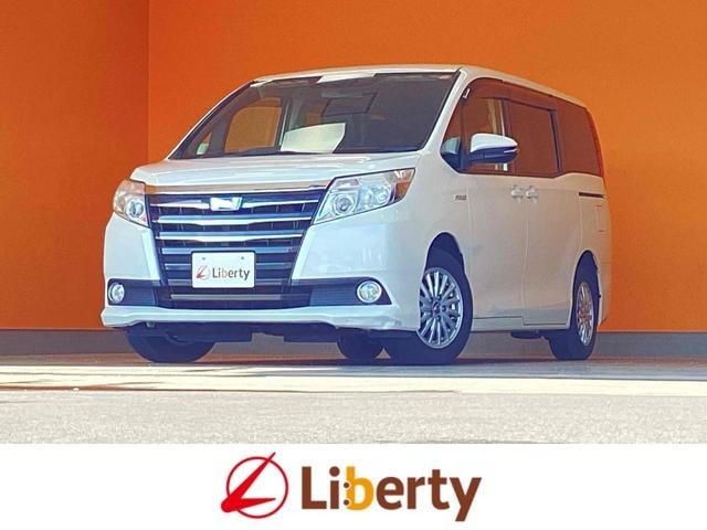 Toyota NOAH 2014 — фото автомобиля 1