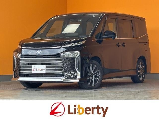 Toyota VOXY 2022 — фото автомобиля