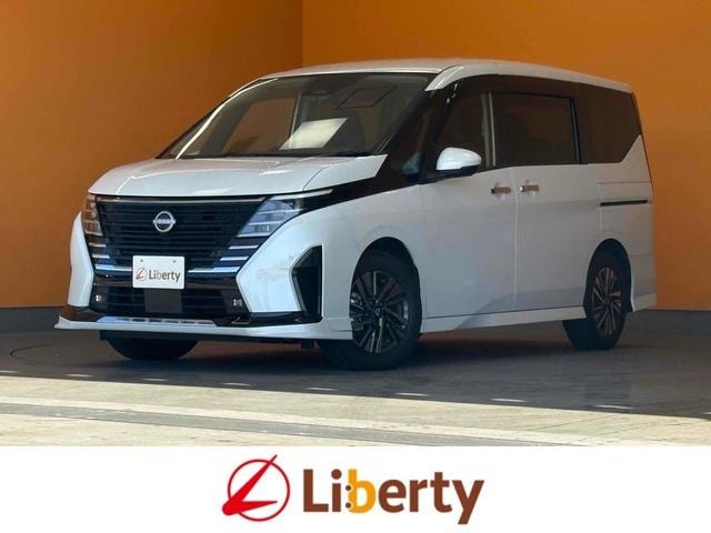 Nissan SERENA 2023 — фото автомобиля