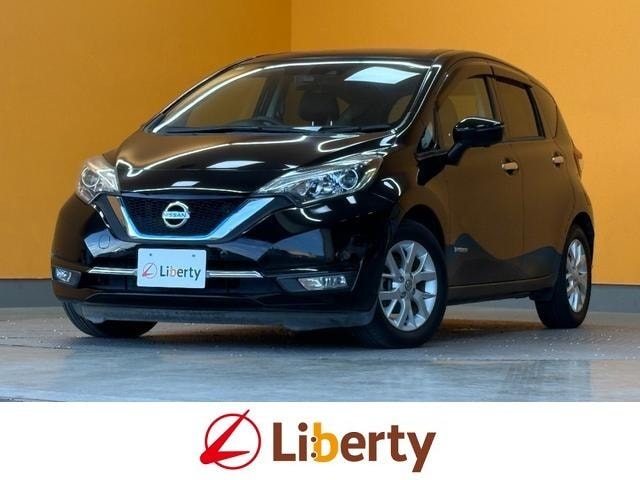 Nissan NOTE 2018 — фото автомобиля 1