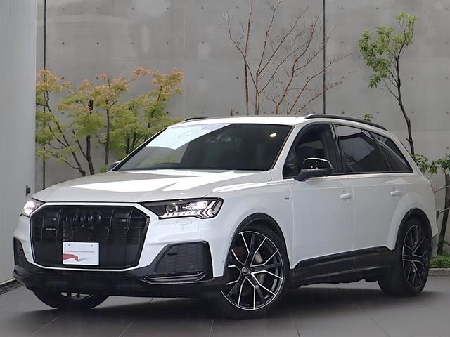 Audi Q7 2023 — фото автомобиля 1