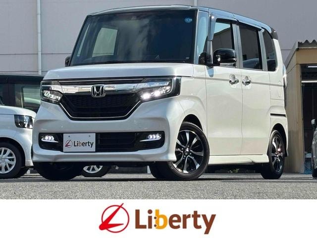 Honda N-BOX CUSTOM 2019 — фото автомобиля 1