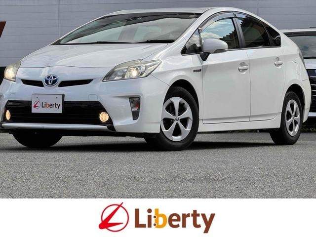Toyota PRIUS 2013 — фото автомобиля 1