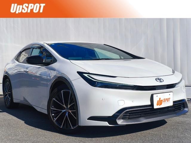 Toyota PRIUS 2023 — фото автомобиля 1
