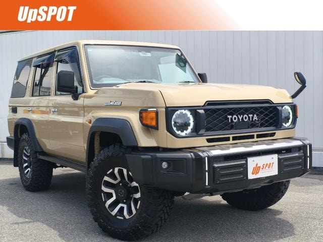 Toyota LAND CRUISER 70 2025 — фото автомобиля
